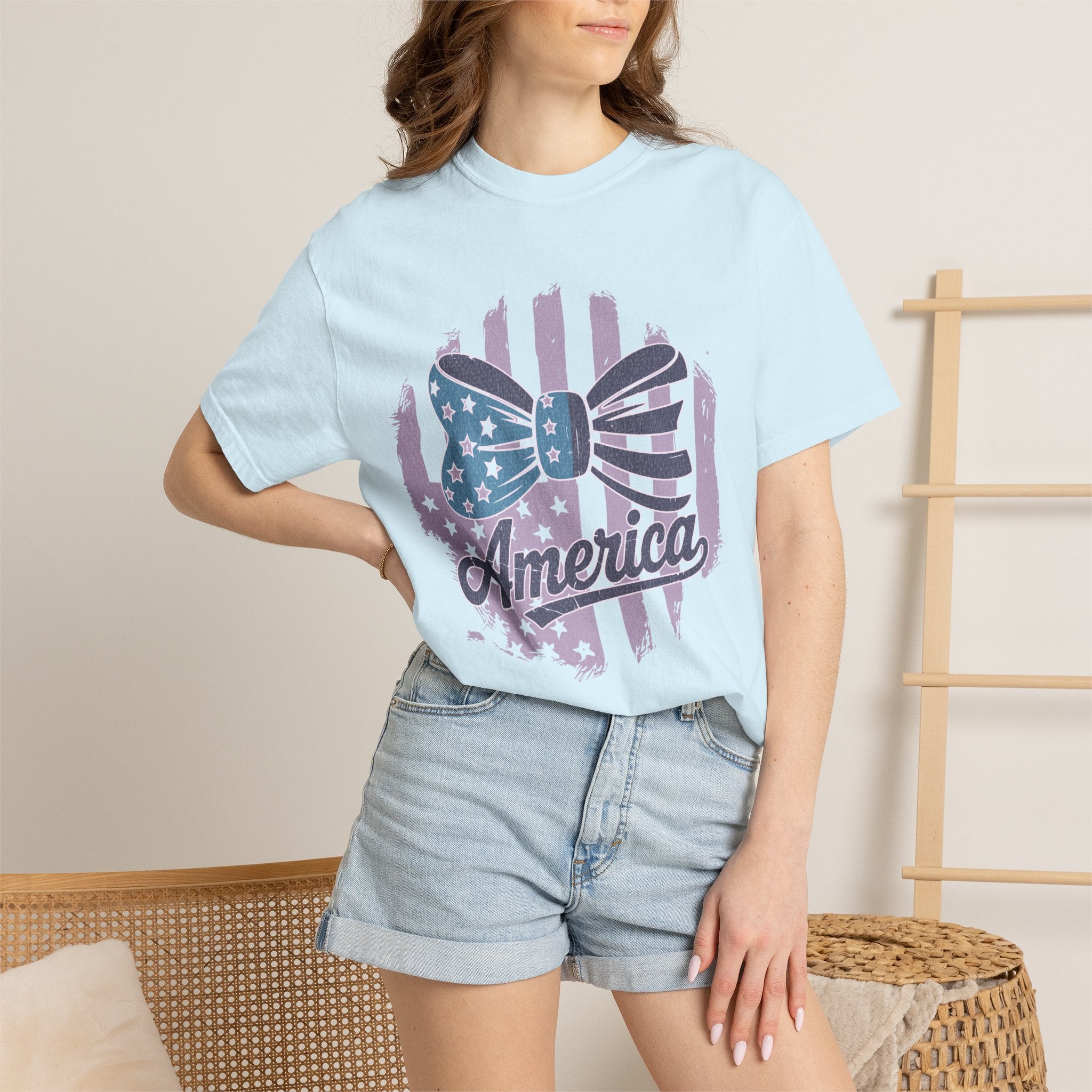 America Flag Bow Textured T-Shirt – Patriotic Floral USA Graphic Tee