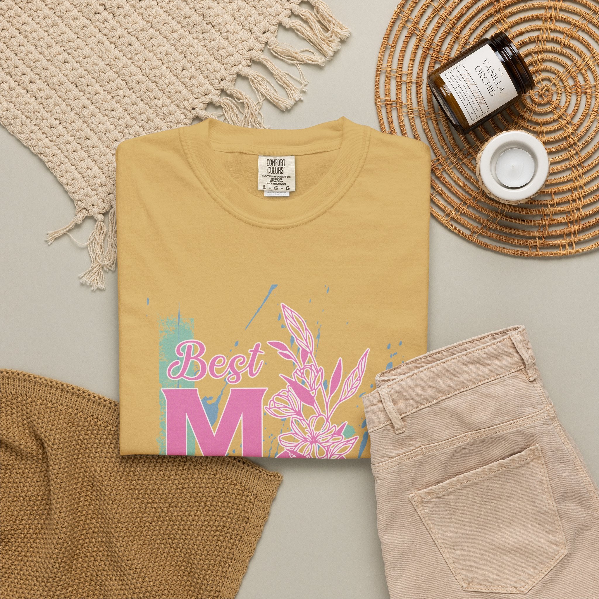 Best Mom Floral T-Shirt — Textured Mother's Day Gift Tee