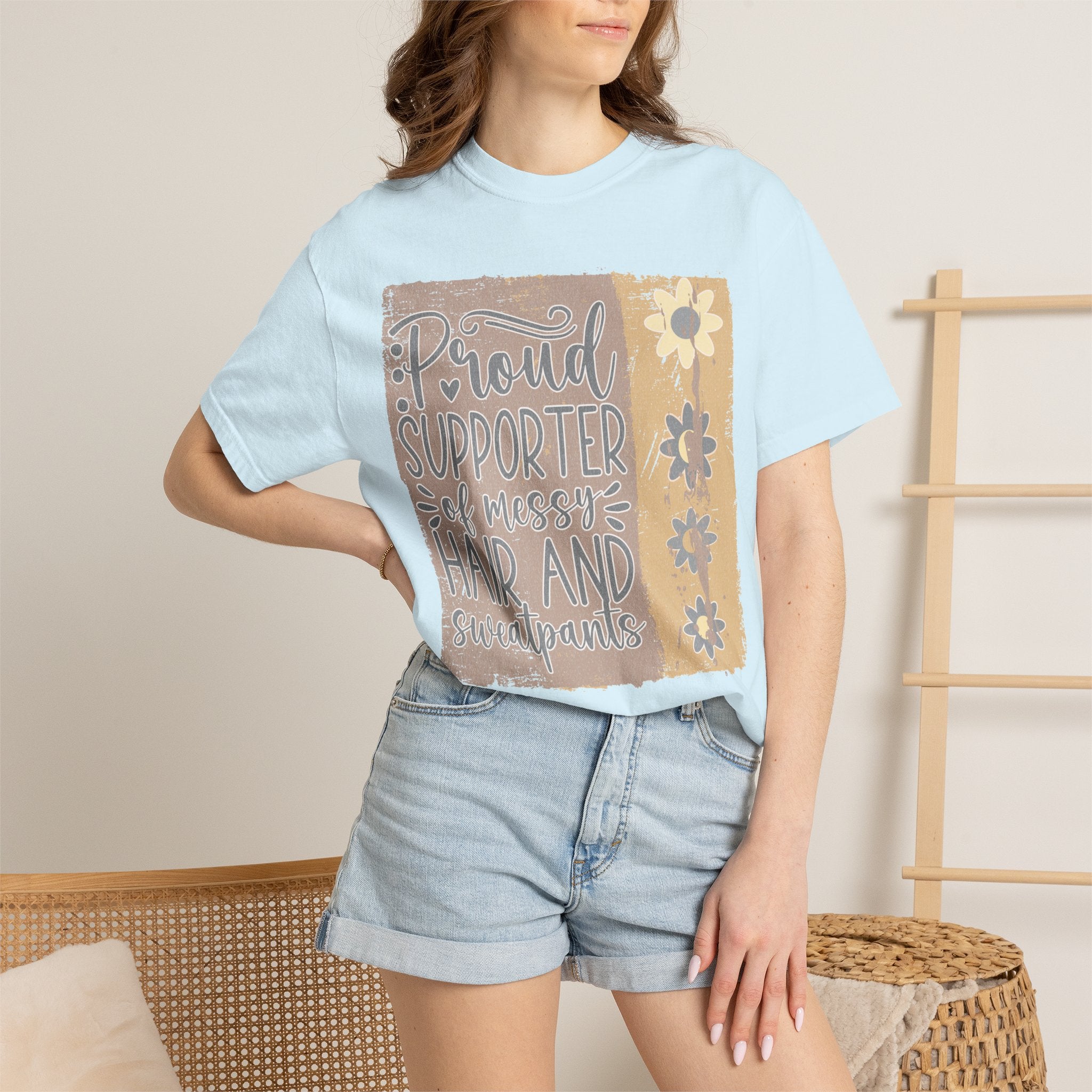 Supporter of Messy Hair and Sweatpants Textured T-Shirt