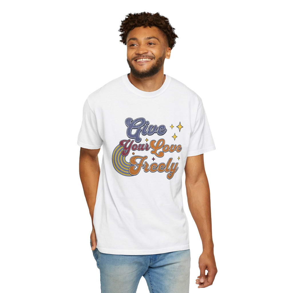 Textured Give Your Love Freely Retro Graphic T-Shirt