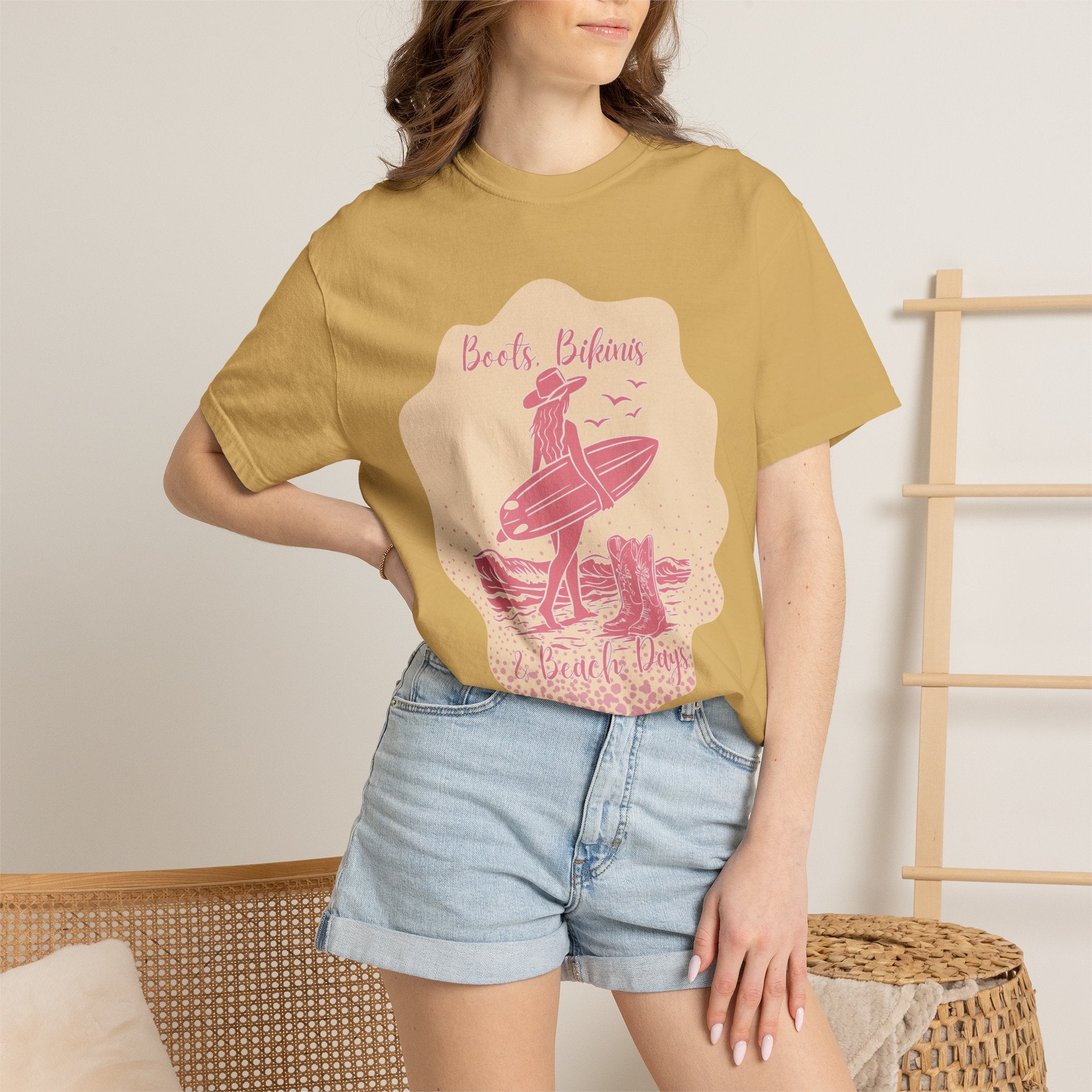 Textured Surf Beach Vintage T-Shirt — 'Beach Bums & Good Vibes' Retro Surf Graphic