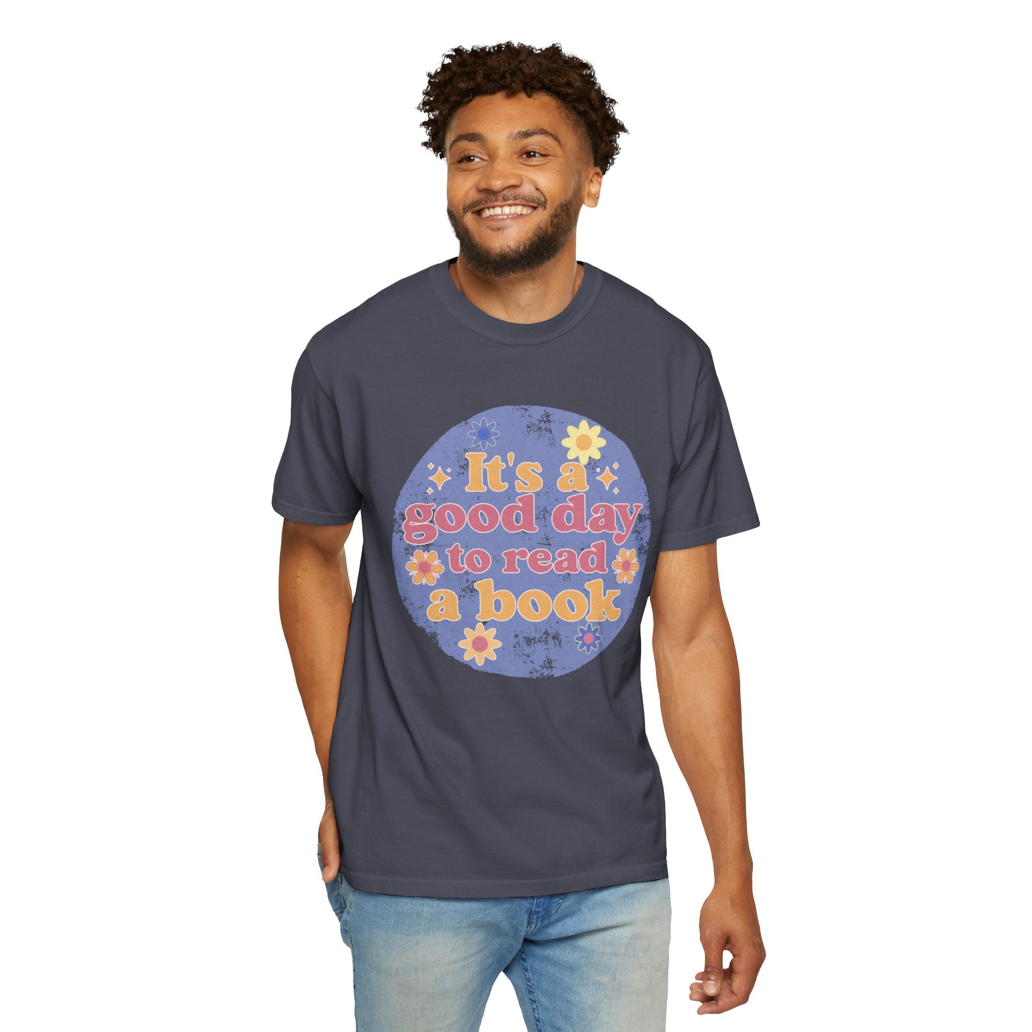 It's a Good Day to Read a Book Textured T-Shirt