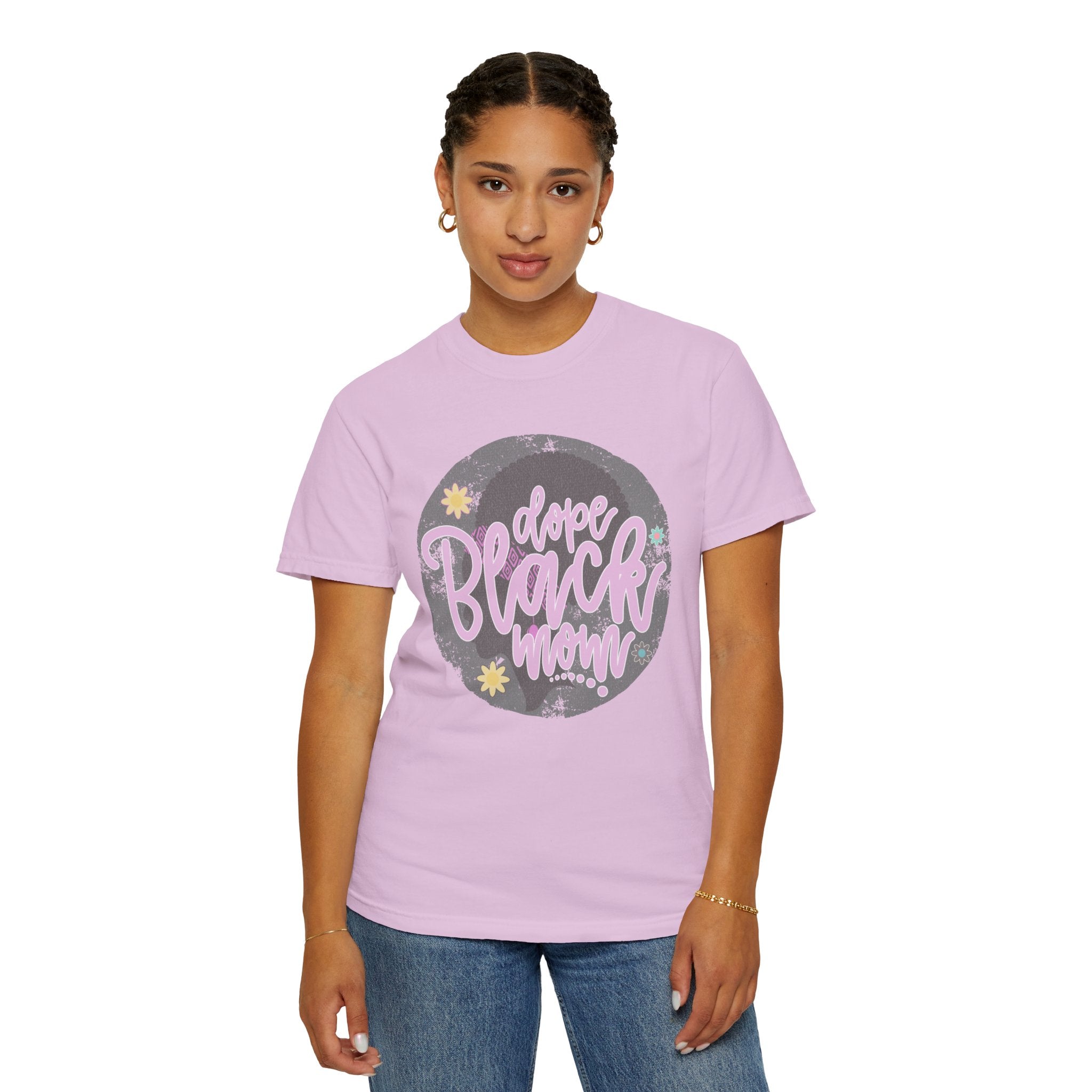 Dope Black Mom Textured  T-Shirt — Retro Script Graphic Tee for Proud Moms