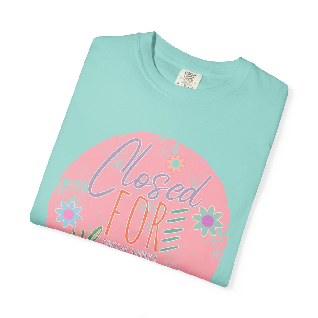 Closed For Detox Textured T‑Shirt — Cute Floral Wellness Tee