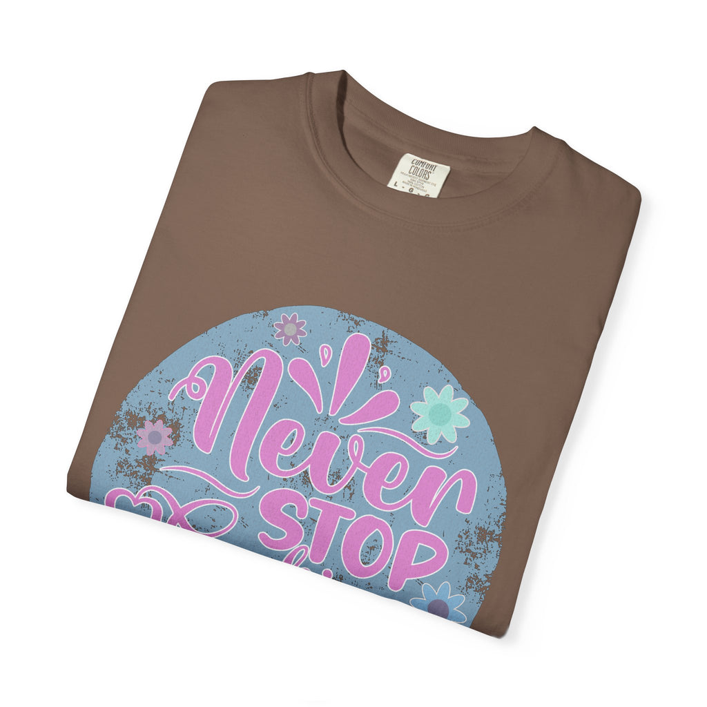 Textured T-Shirt — "Never Stop Looking Up" Inspirational Graphic Tee