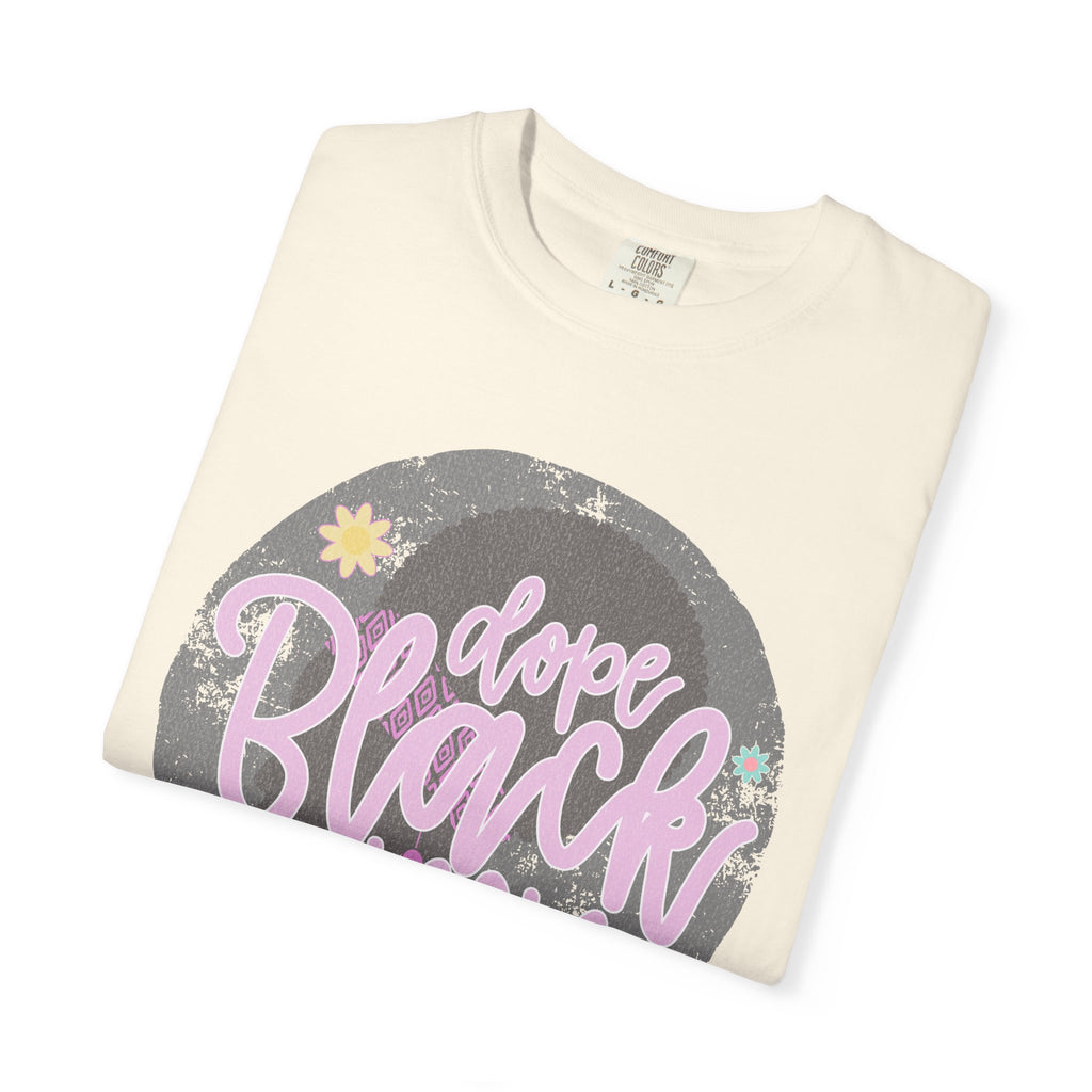 Dope Black Mom Textured  T-Shirt — Retro Script Graphic Tee for Proud Moms