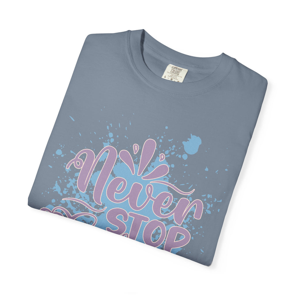 Retro Never Stop Looking Up Tee Textured Inspirational Graphic T-Shirt
