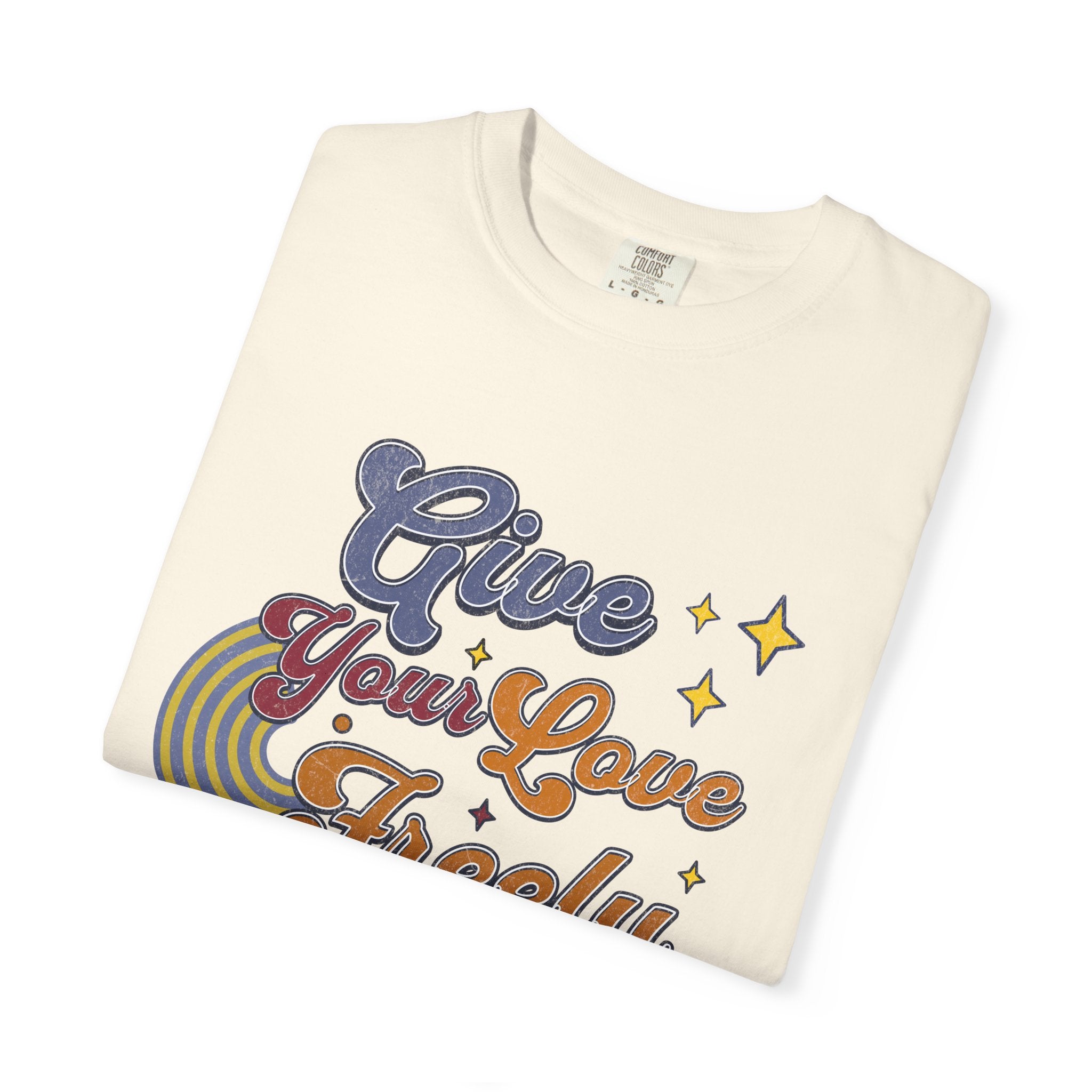 Textured Give Your Love Freely Retro Graphic T-Shirt