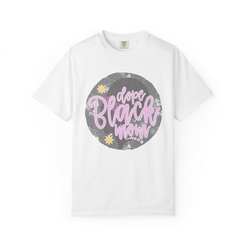 Dope Black Mom Textured  T-Shirt — Retro Script Graphic Tee for Proud Moms