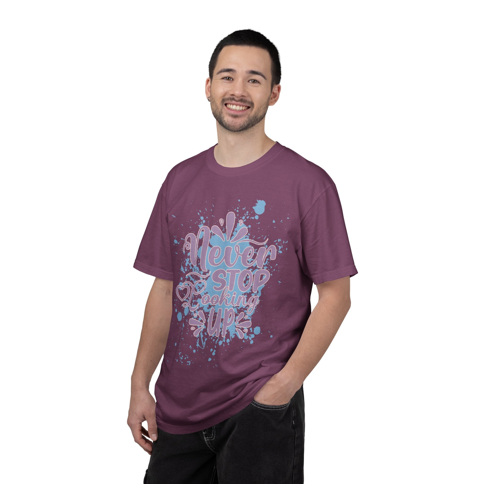 Retro Never Stop Looking Up Tee Textured Inspirational Graphic T-Shirt