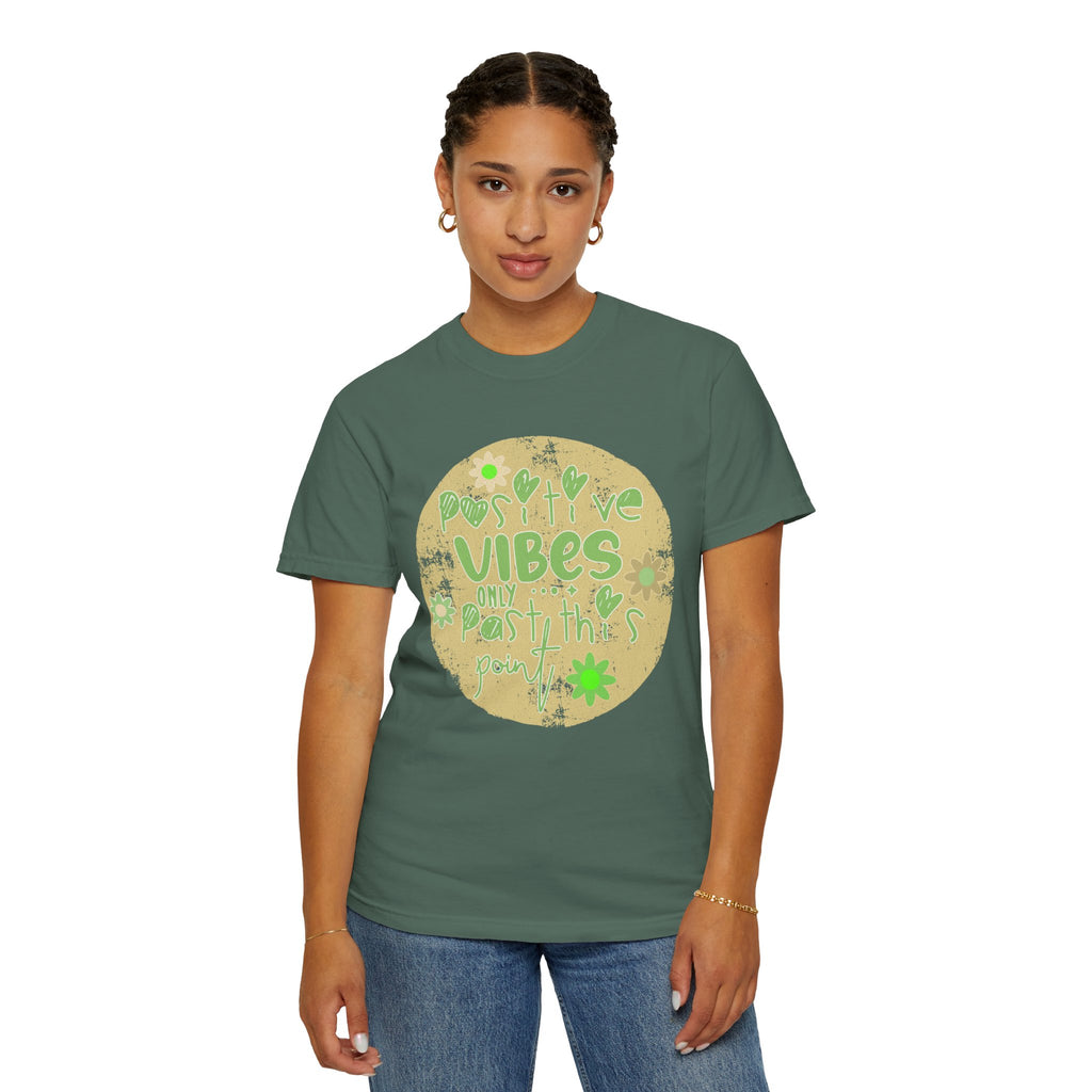 Textured Positive Vibes T-Shirt – "Positive Vibes Only" Retro Floral Graphic Tee