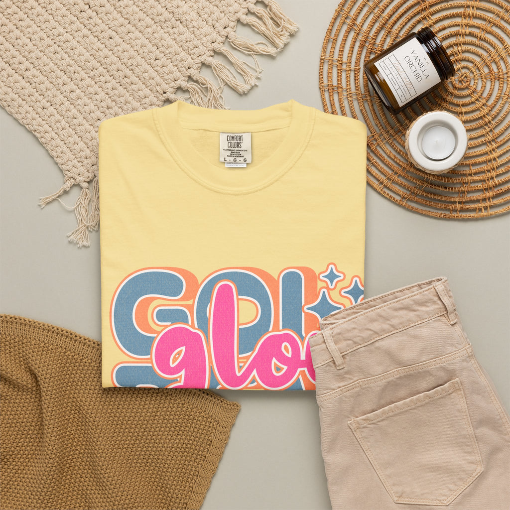 Golden Glow Retro Graphic Textured T-Shirt