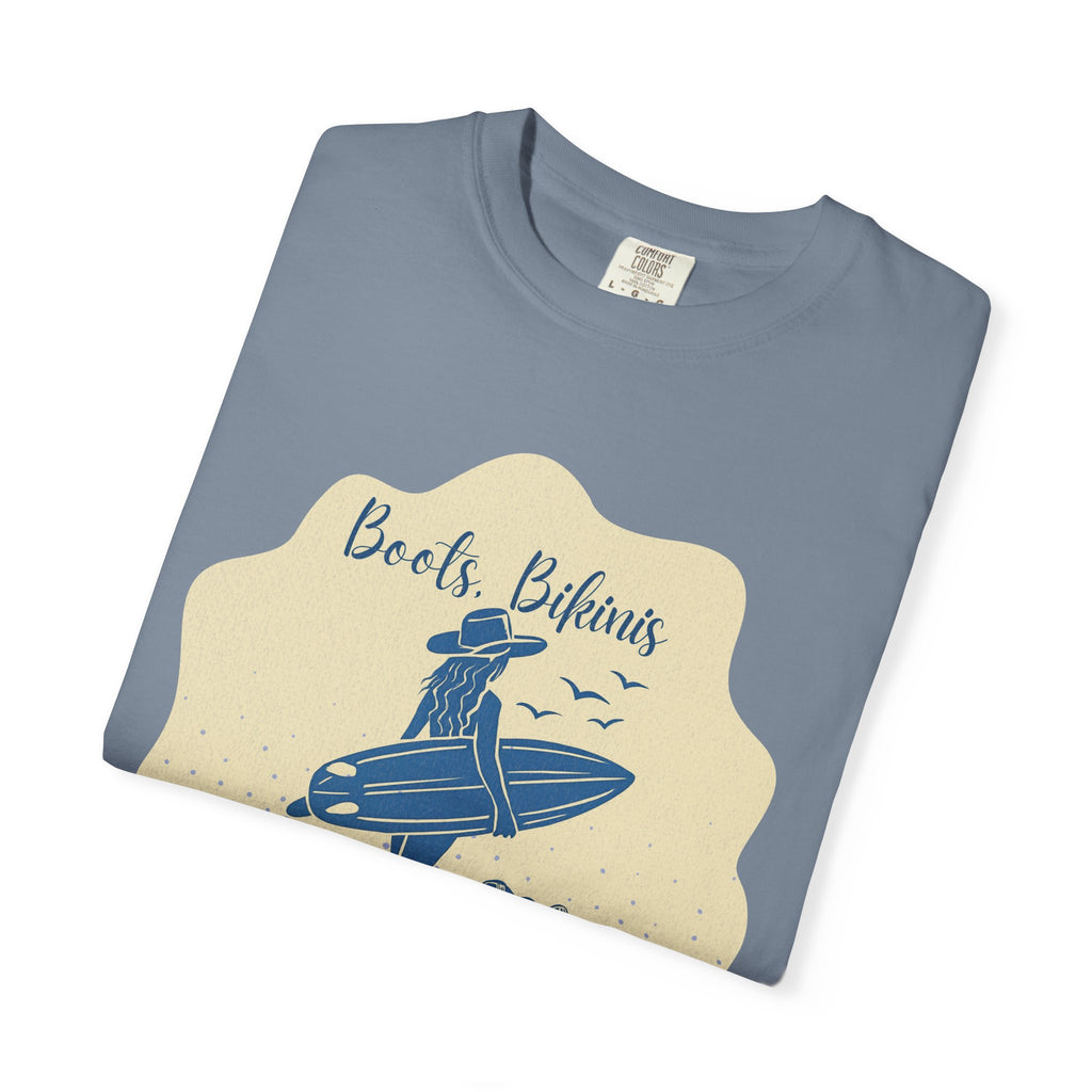 Textured Surf Vibes T-Shirt — 'Beach, Bikinis & Beach Days' Vintage Surf Graphic