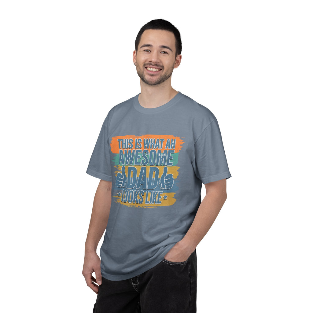 Textured Awesome Dad T-Shirt – "This Is What An Awesome Dad Looks Like" Fathers Day Tee