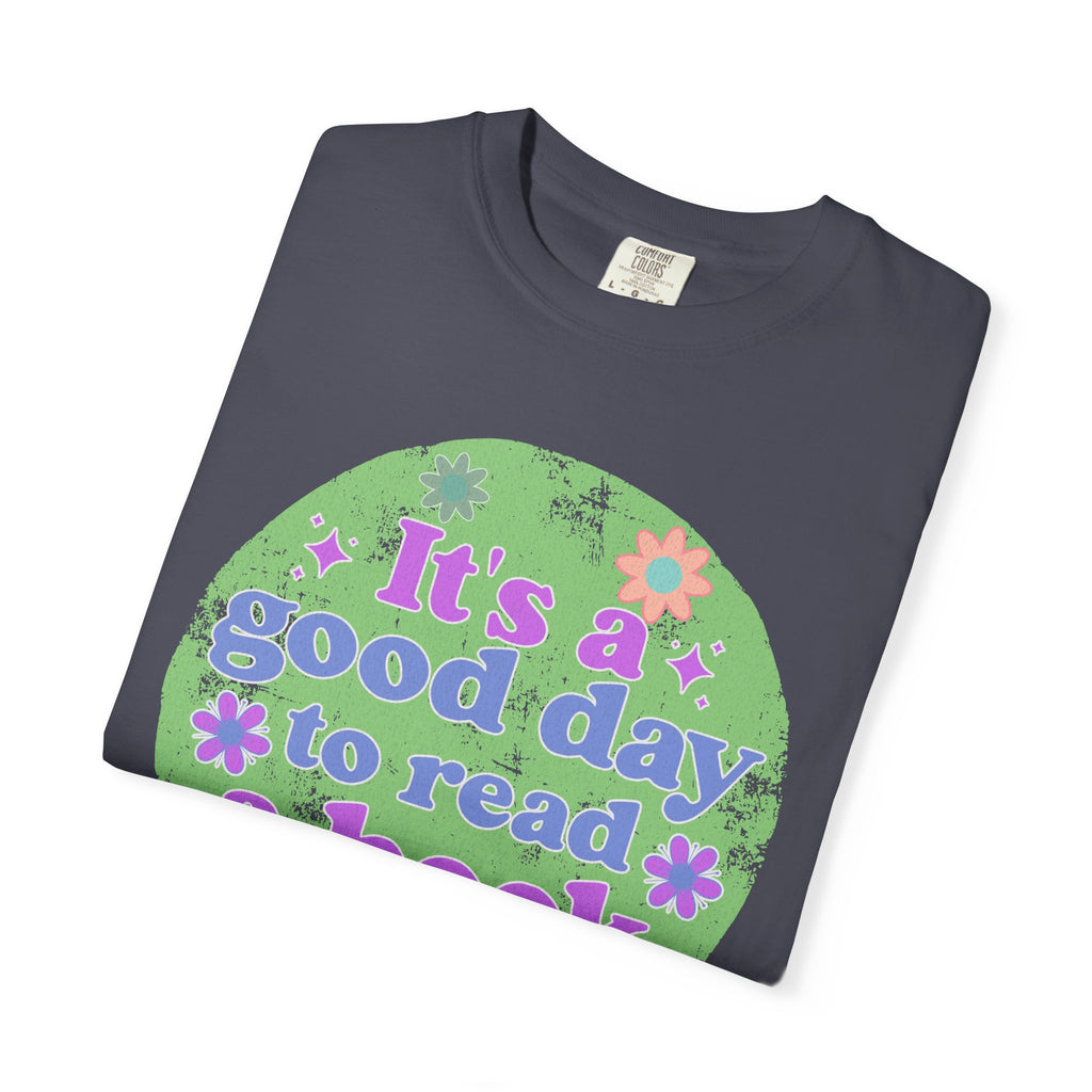 It's a Good Day to Read a Book Textured T-Shirt