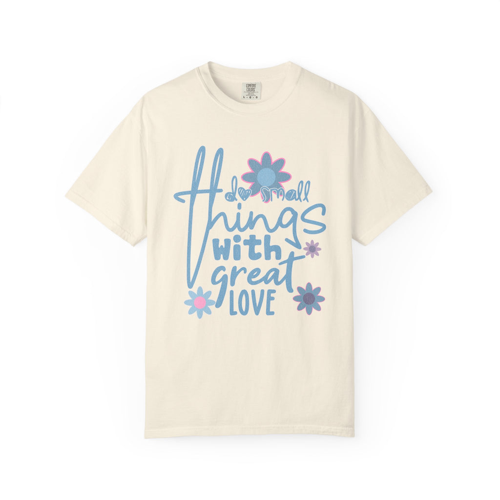 Textured Retro Great Love Graphic Tee