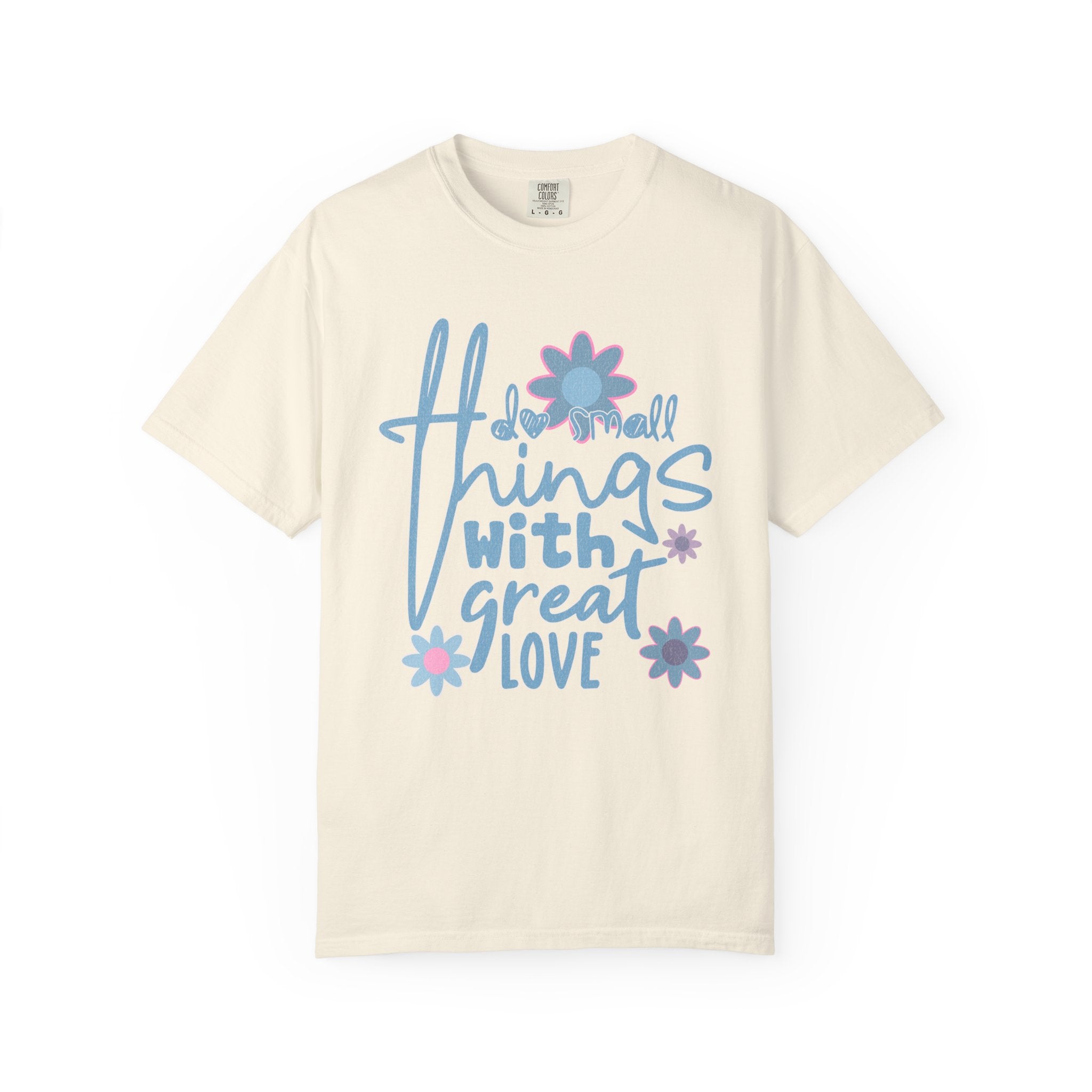 Textured Retro Great Love Graphic Tee