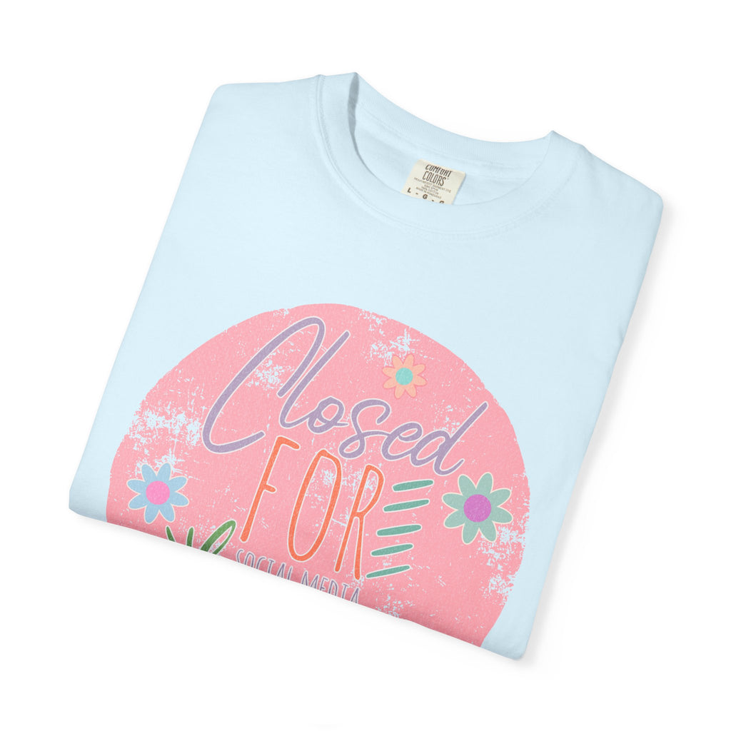 Closed For Detox Textured T‑Shirt — Cute Floral Wellness Tee