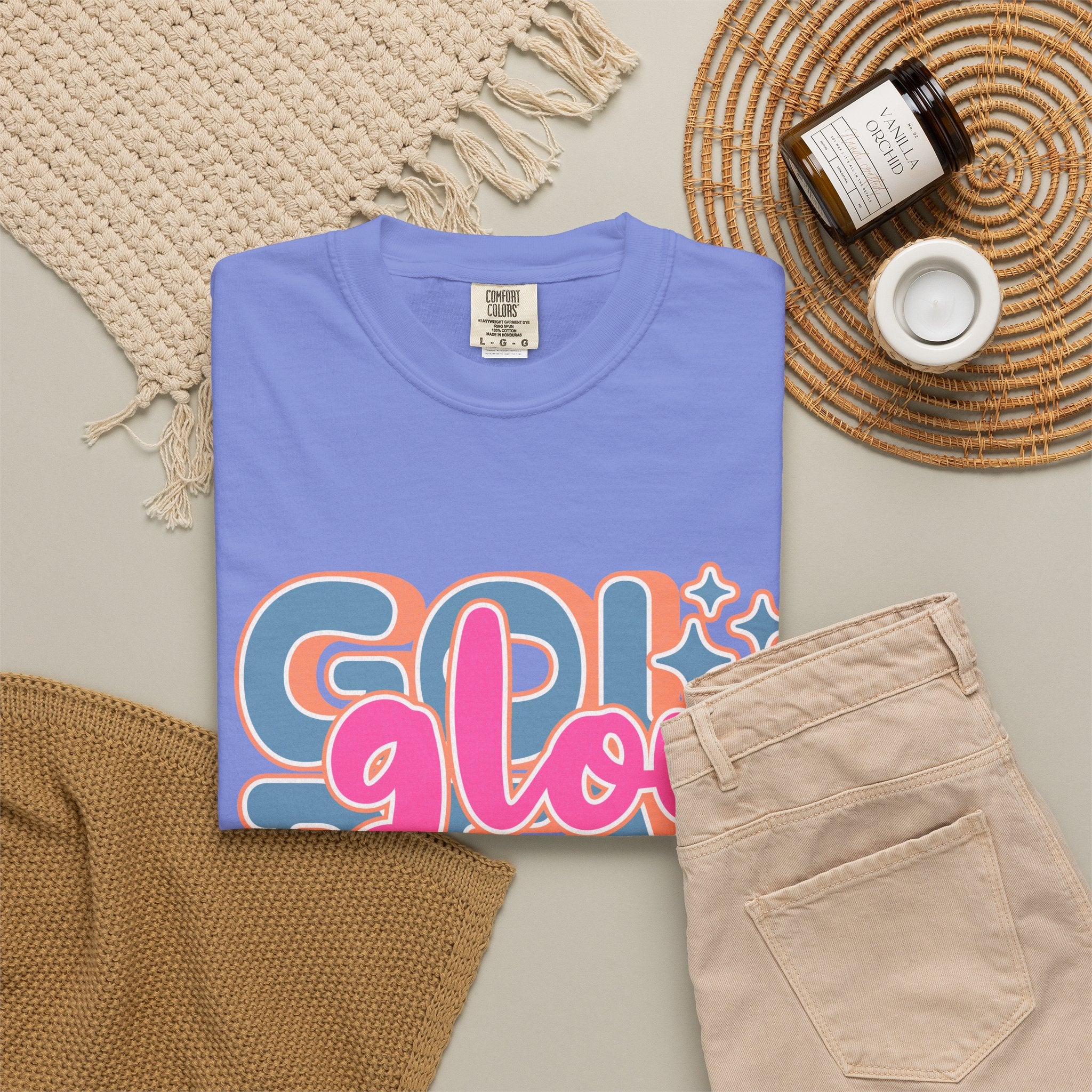 Golden Glow Retro Graphic Textured T-Shirt