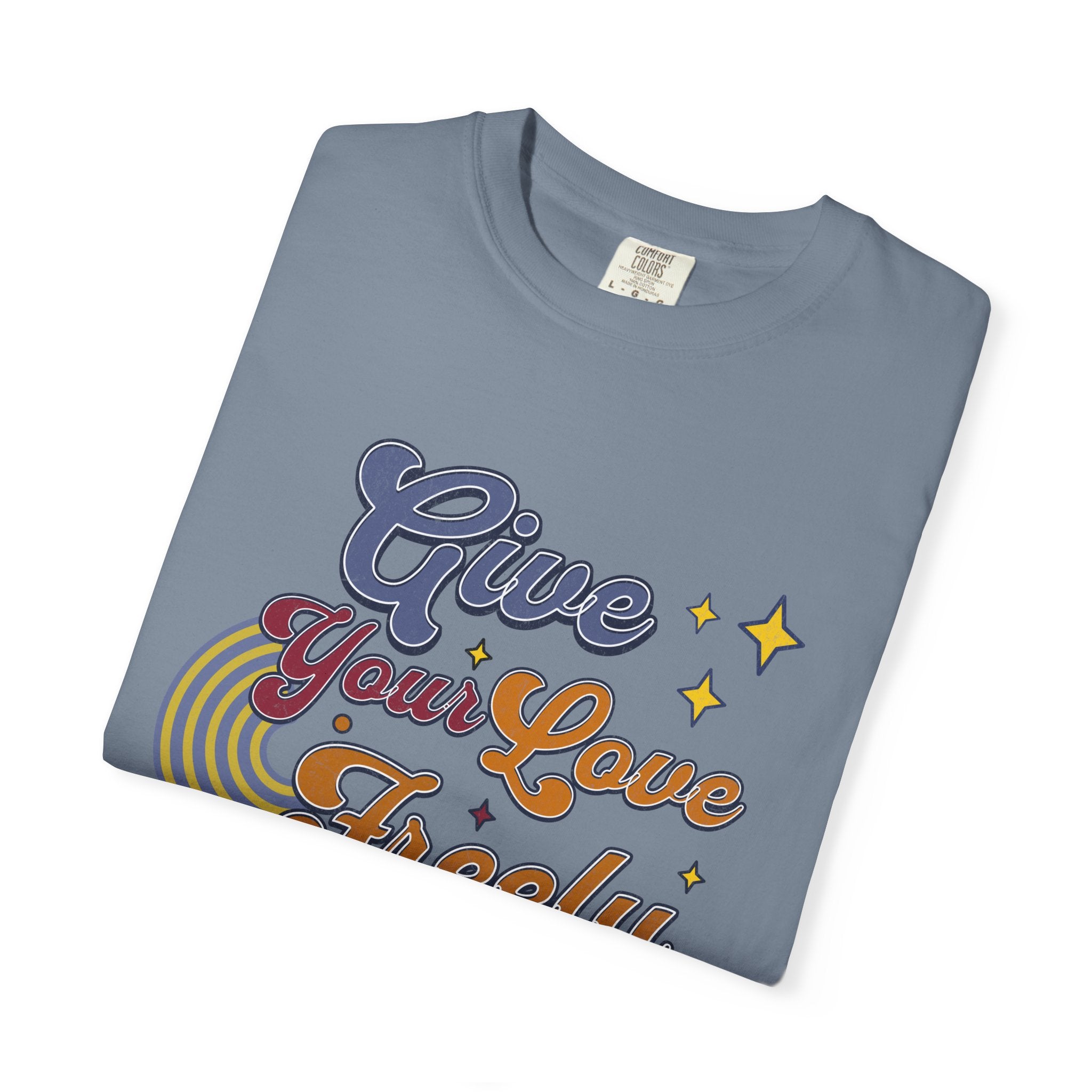 Textured Give Your Love Freely Retro Graphic T-Shirt