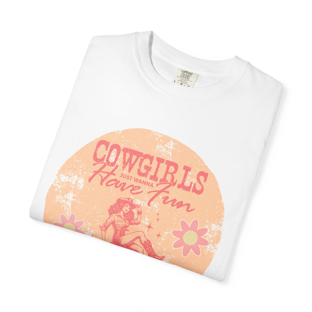 Cowgirls Just Wanna Have Fun Textured Retro Graphic T-Shirt