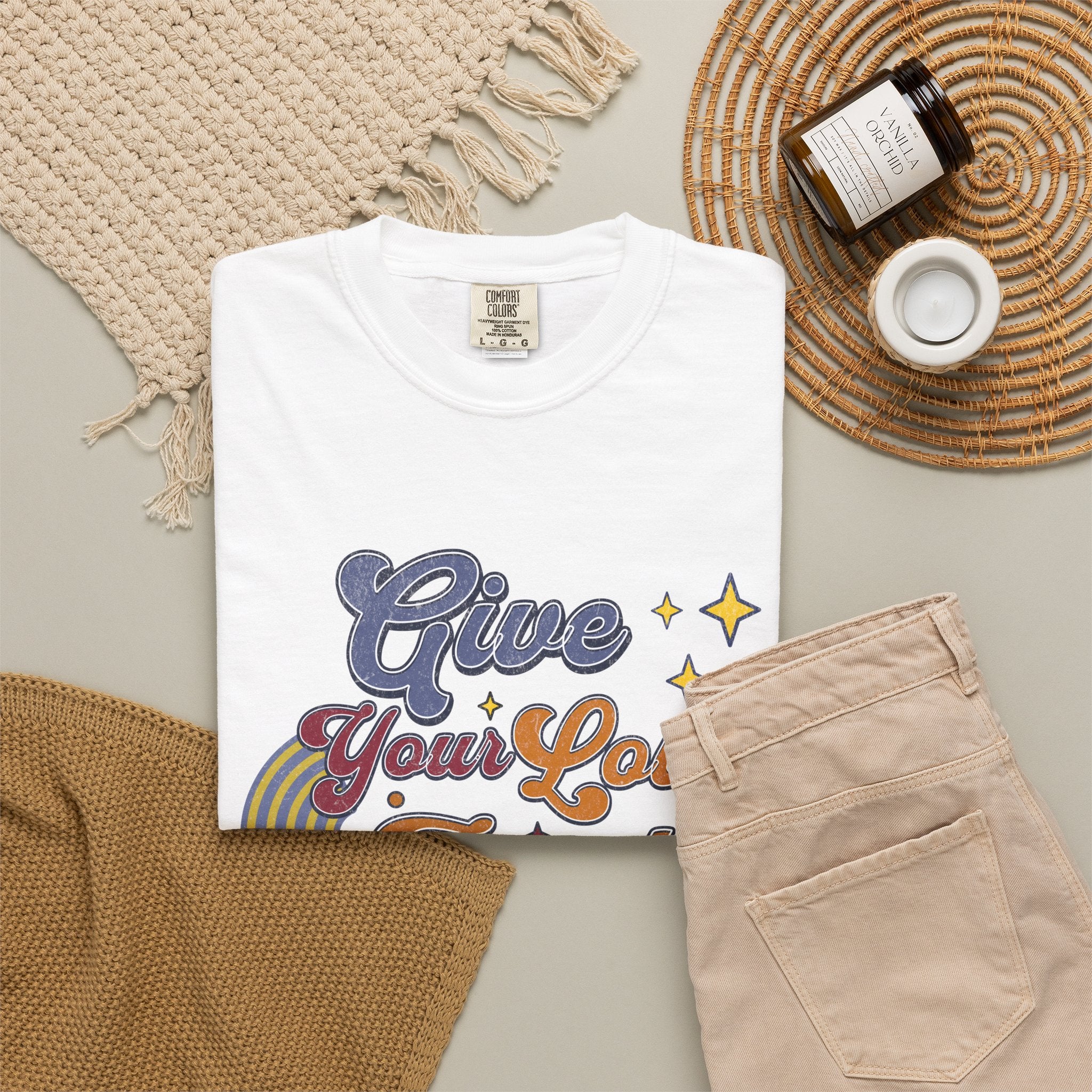 Textured Give Your Love Freely Retro Graphic T-Shirt