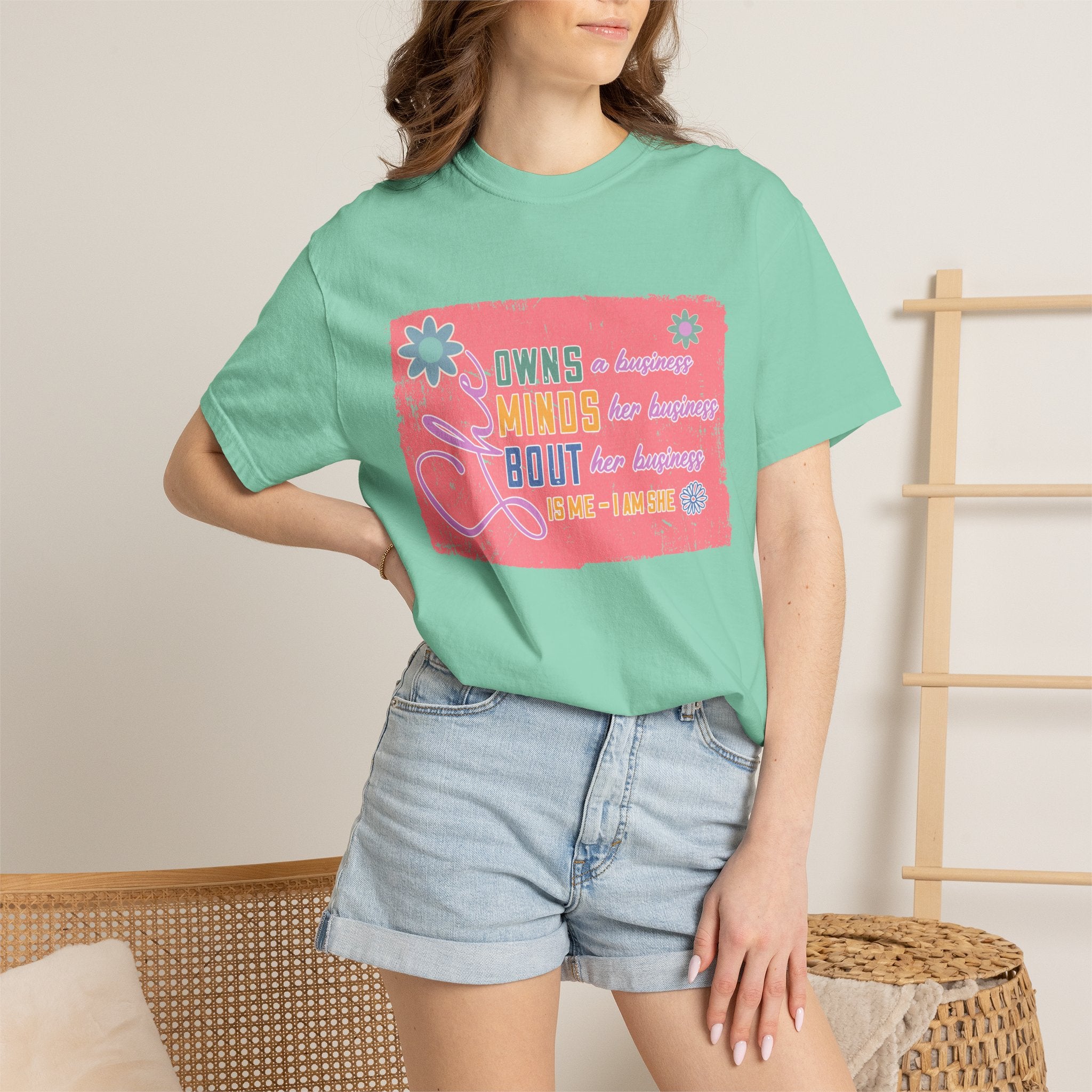 Textured She Owns Minds Her Business T-Shirt —  Floral Retro Design