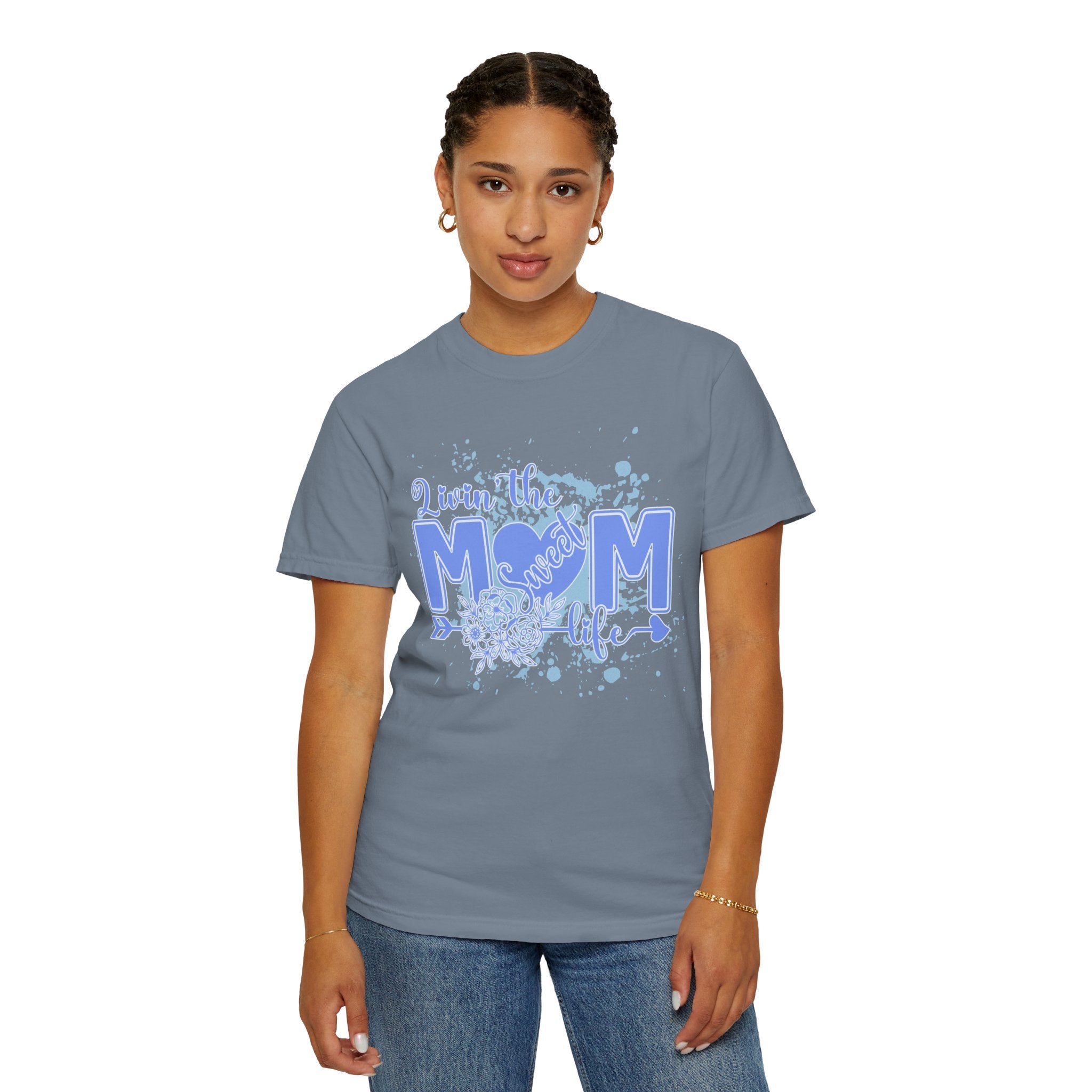 Mom Life T-Shirt - Livin' the Mom Life Graphic Tee