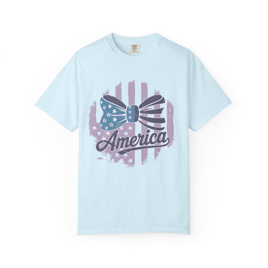 America Flag Bow Textured T-Shirt – Patriotic Floral USA Graphic Tee