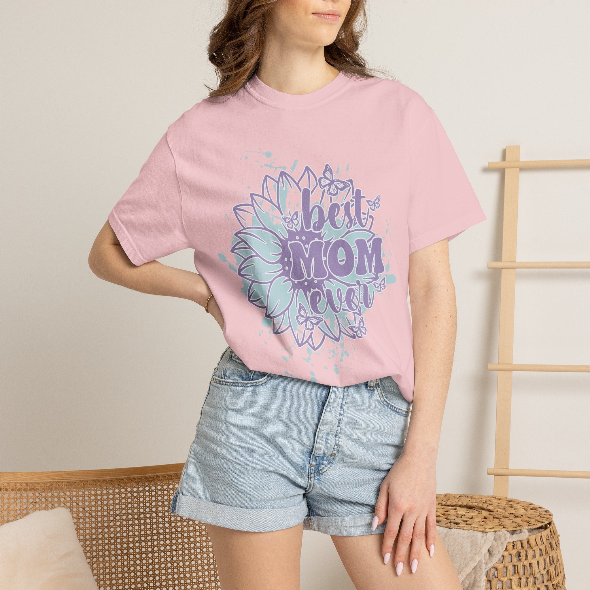 Mom Squad TexturedT-Shirt – 'Best Mom Ever' Floral Graphic Tee