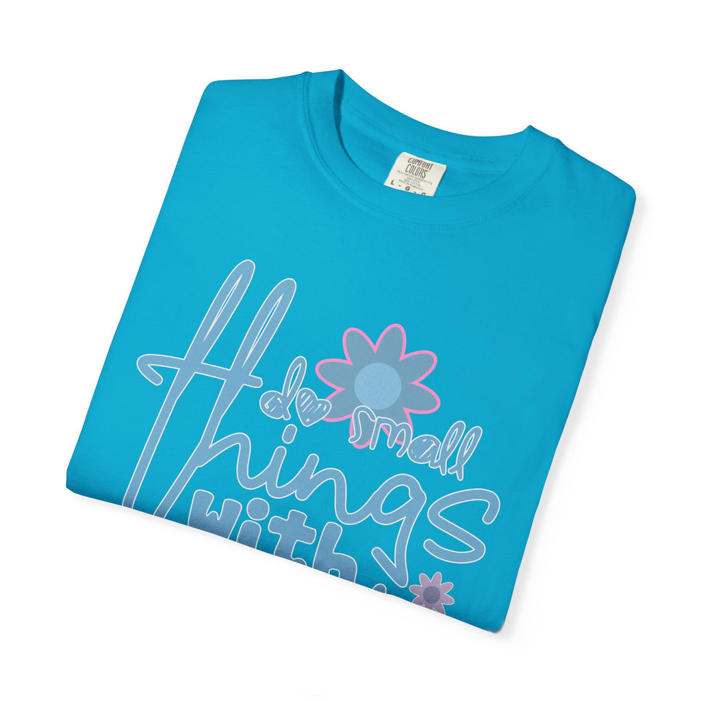 Textured Retro Great Love Graphic Tee