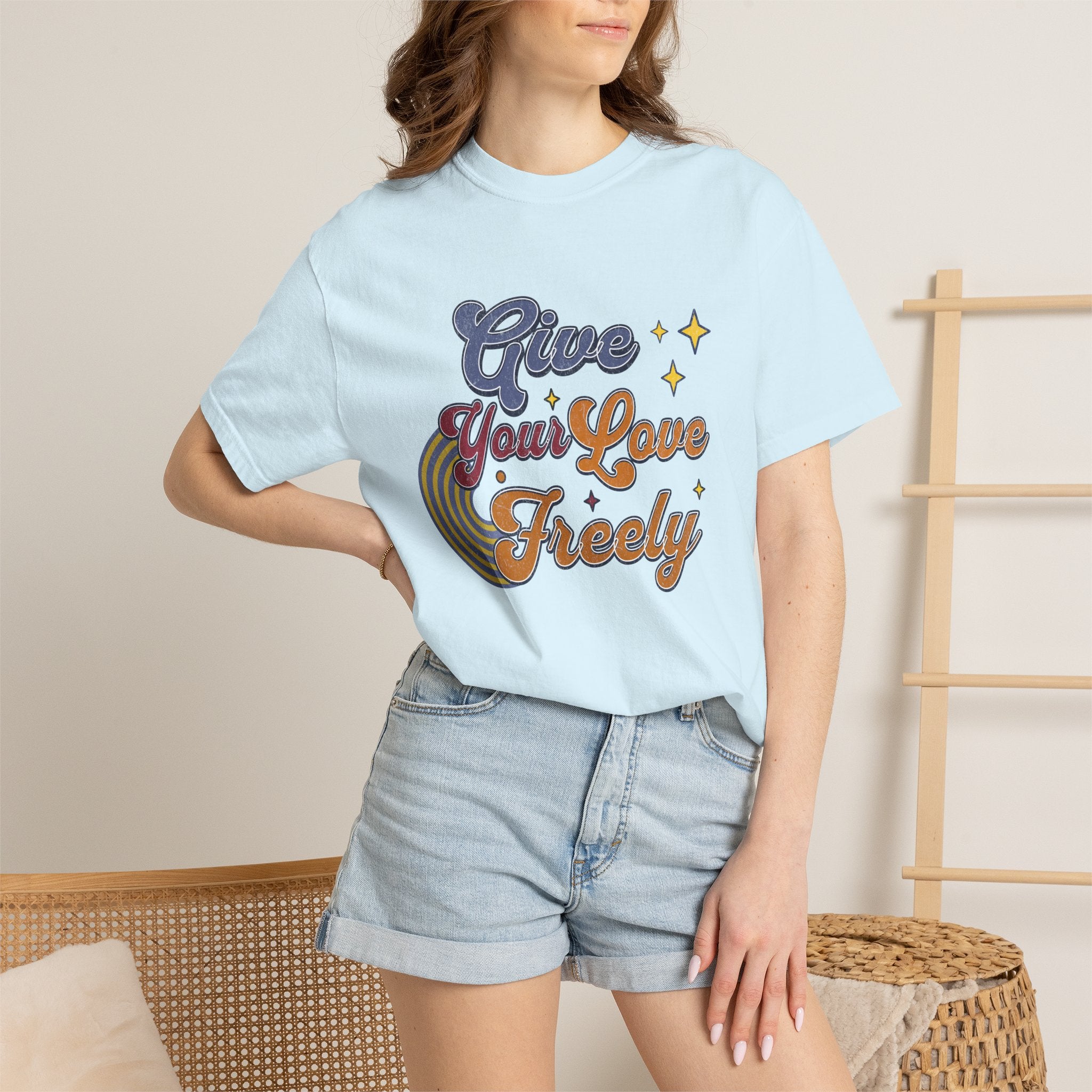 Textured Give Your Love Freely Retro Graphic T-Shirt