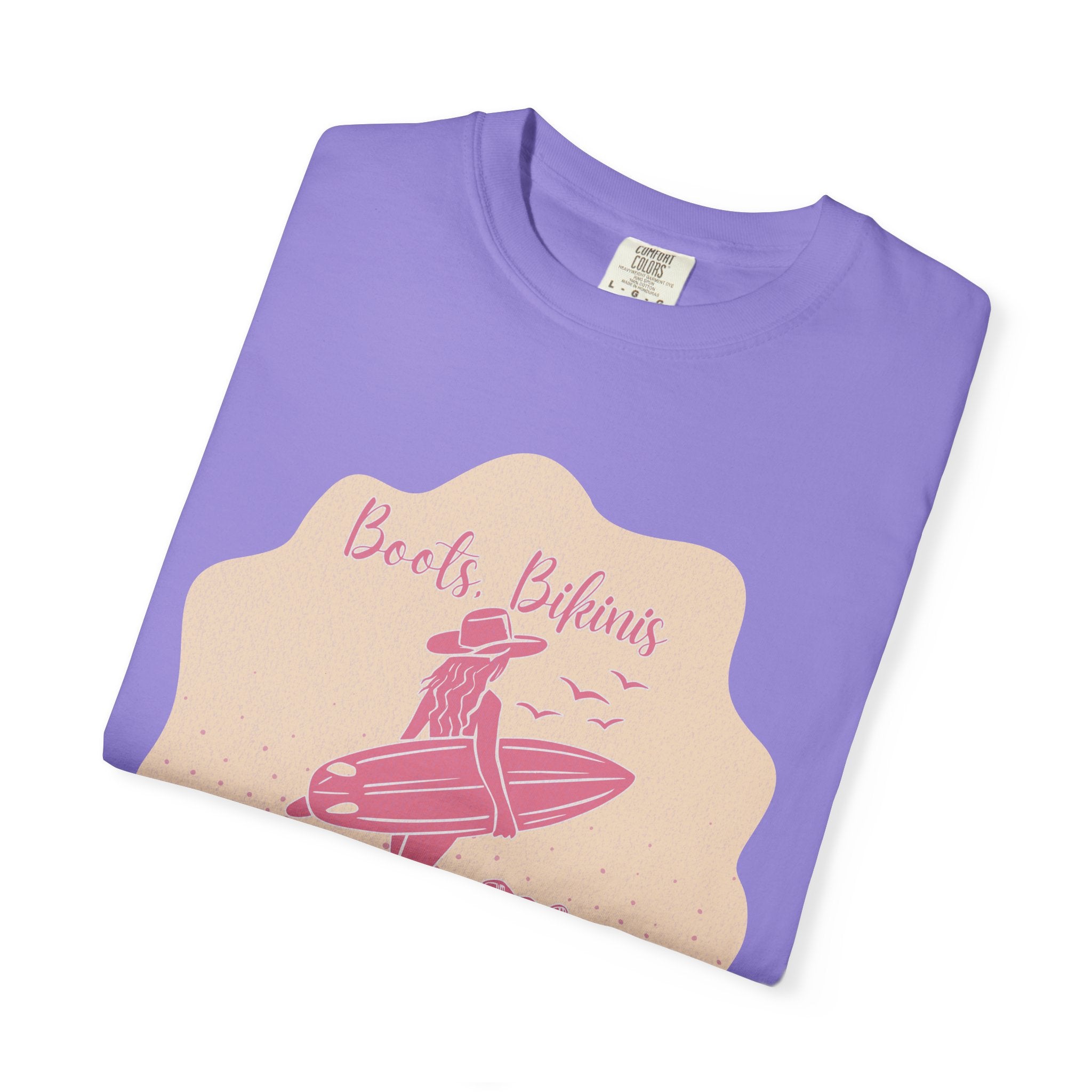 Textured Surf Beach Vintage T-Shirt — 'Beach Bums & Good Vibes' Retro Surf Graphic