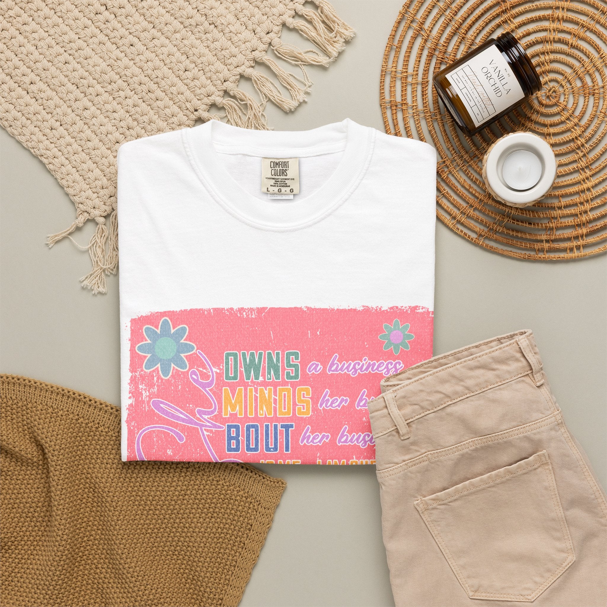 Textured She Owns Minds Her Business T-Shirt —  Floral Retro Design