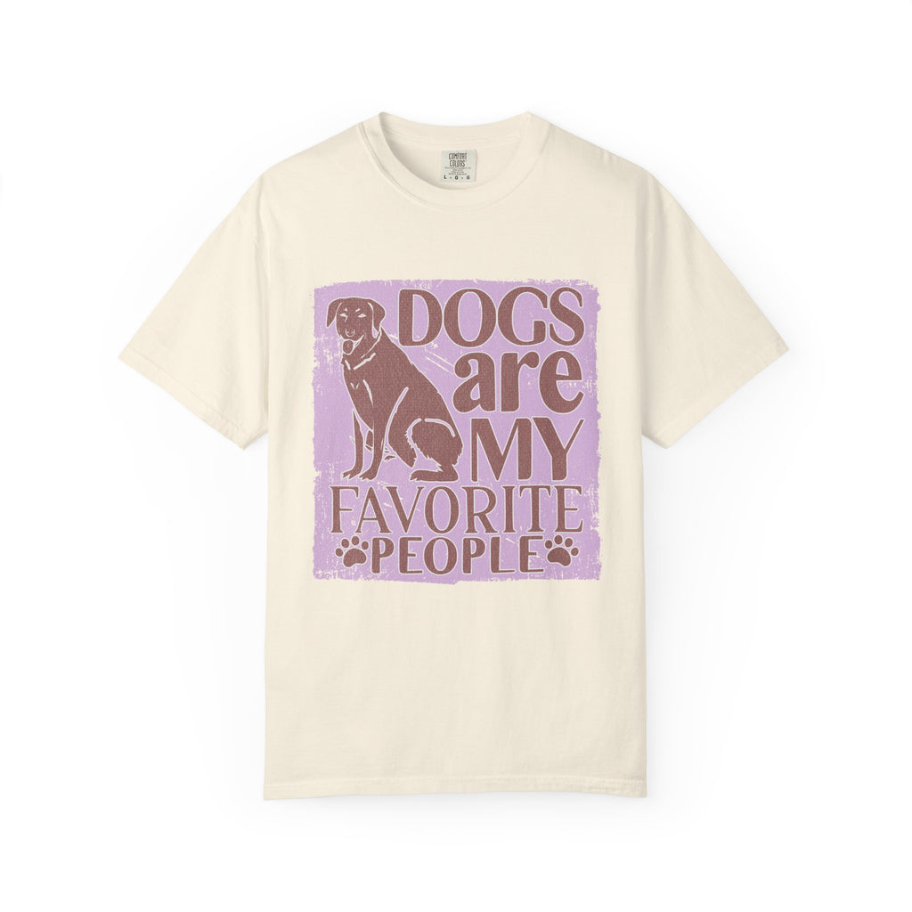 Textured Dogs Are My Favorite People T-Shirt – Retro Paw Print Dog Lover Tee