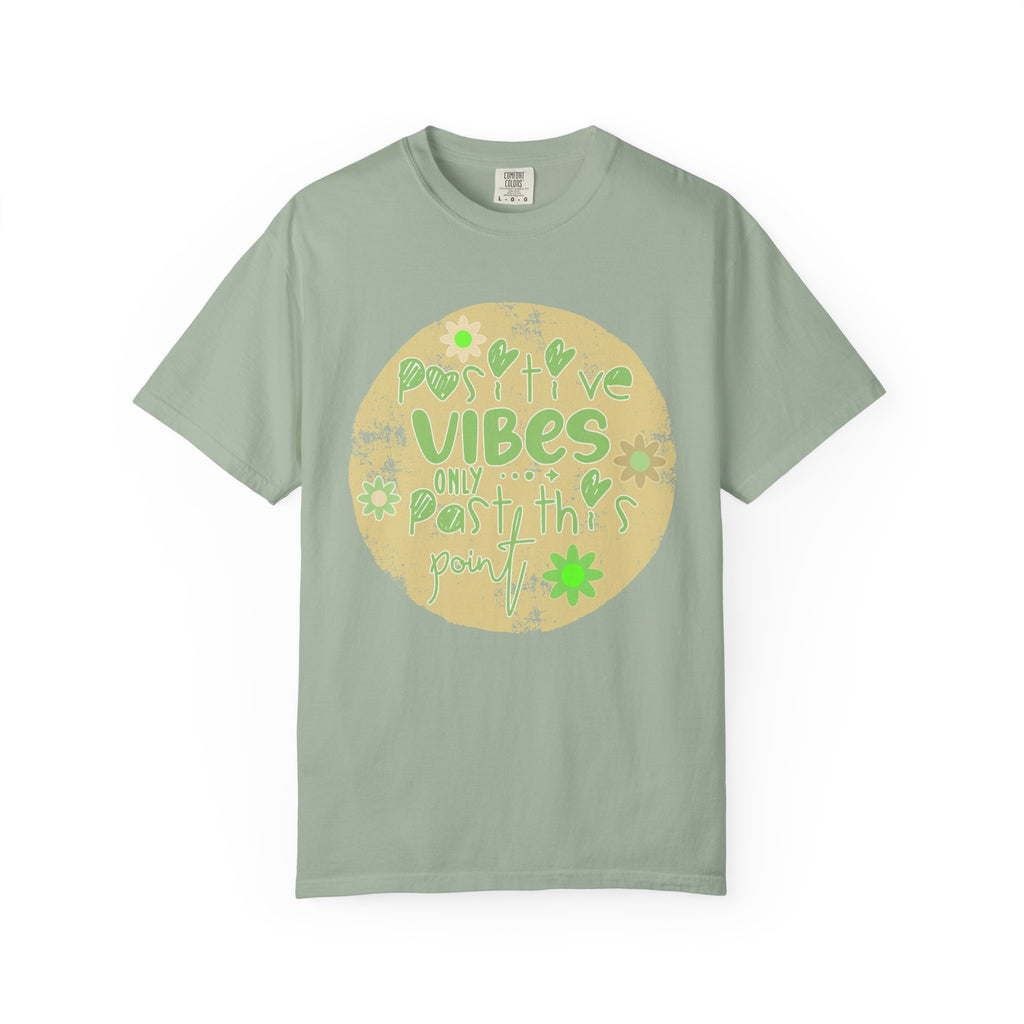 Textured Positive Vibes T-Shirt – "Positive Vibes Only" Retro Floral Graphic Tee