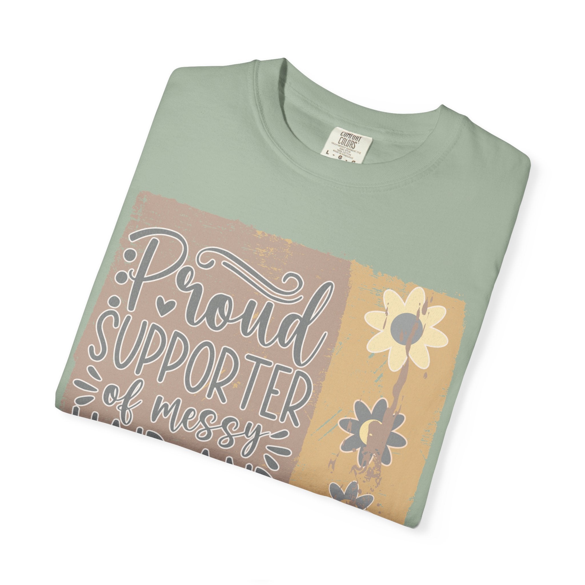 Supporter of Messy Hair and Sweatpants Textured T-Shirt