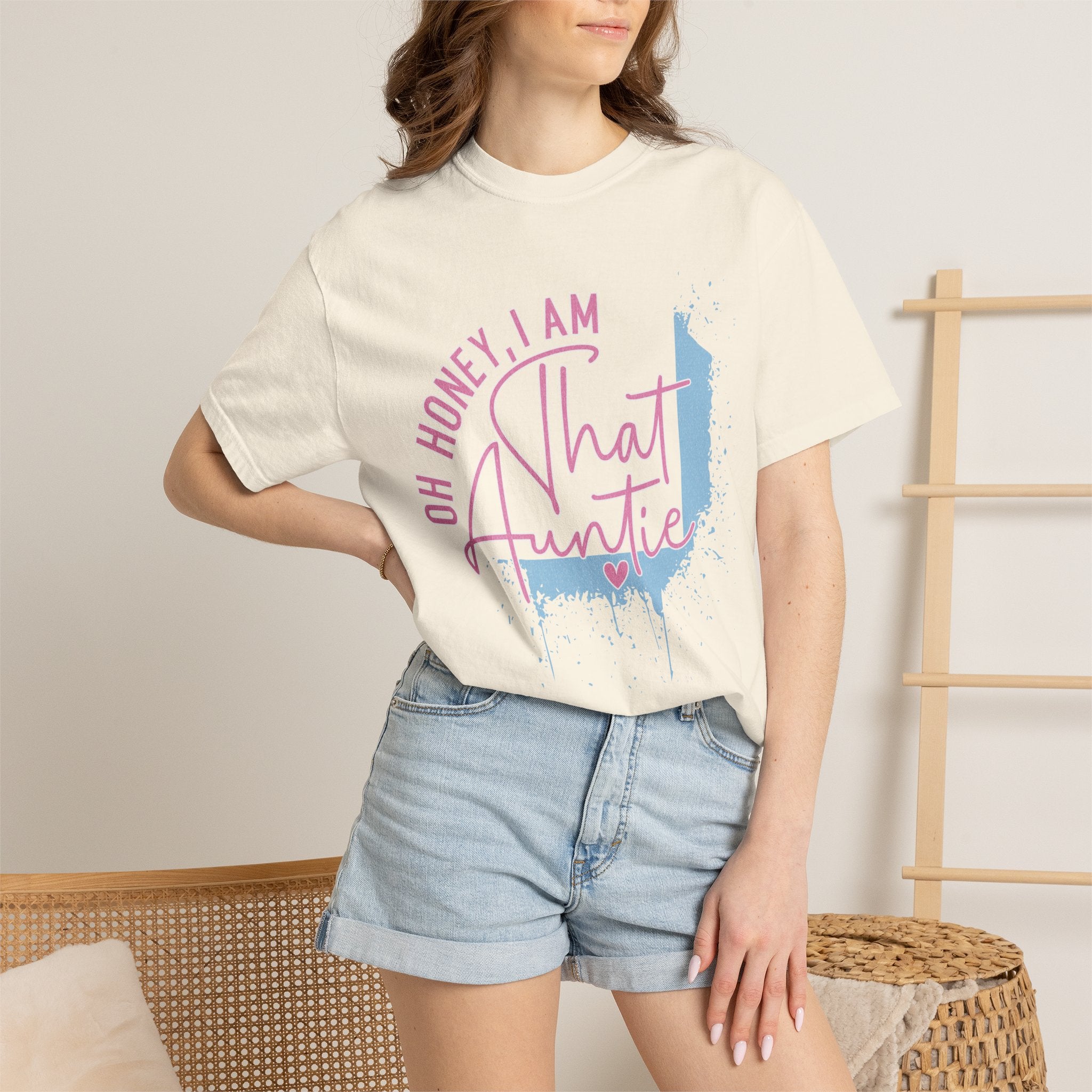 That Auntie Textured T-Shirt - "Oh Honey, I Am That Auntie" Graphic Tee